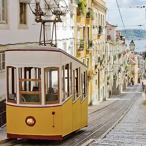 feels-like-home-alfama-charming-duplex.hotels-lisbon-portugal.com/